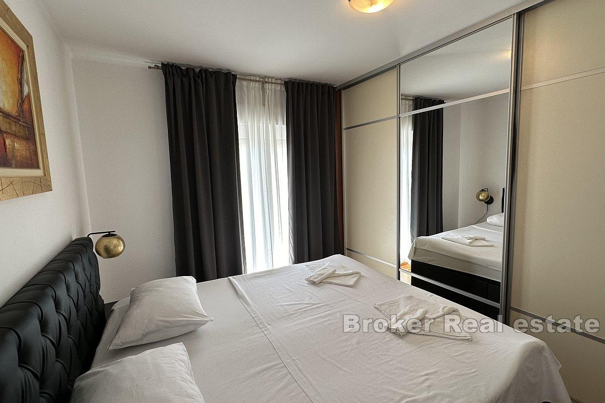 Umeblowane mieszkanie z dwiema sypialniami do wynajęcia długoterminowego