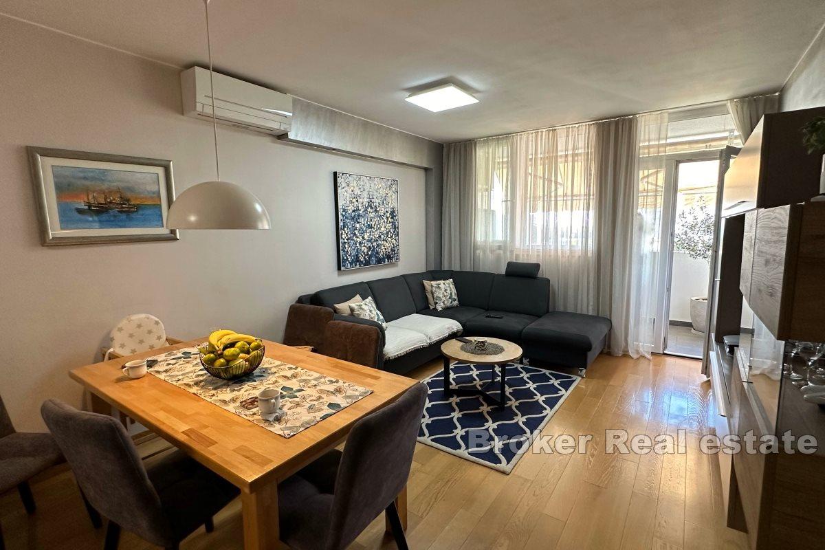 W pełni wyposażone mieszkanie w ruchliwej lokalizacji