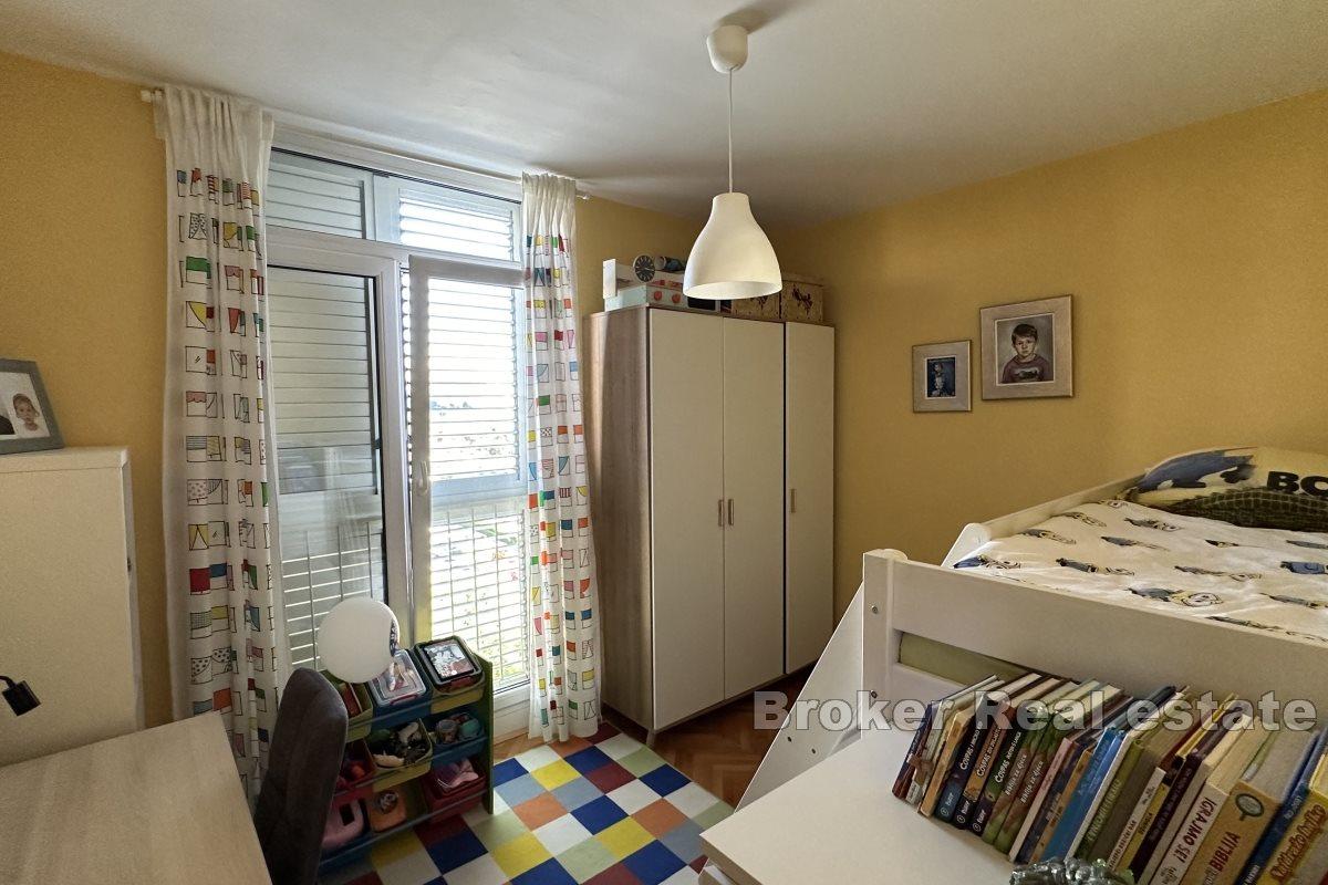 W pełni wyposażone mieszkanie w ruchliwej lokalizacji