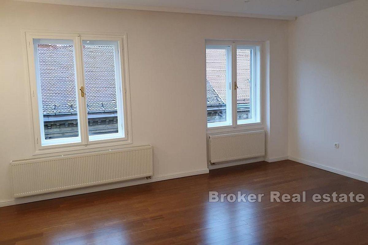 Nowoczesny apartament z trzema sypialniami w sercu Zagrzebia