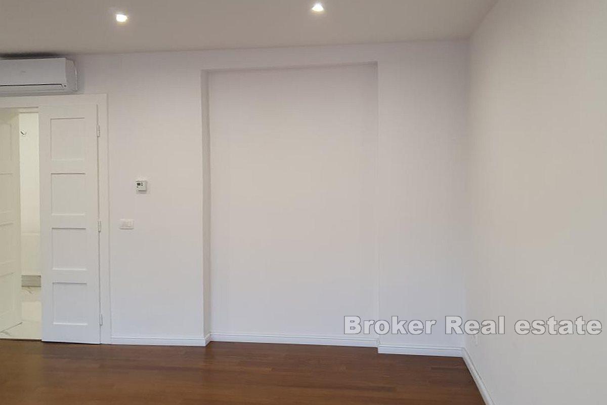 Nowoczesny apartament z trzema sypialniami w sercu Zagrzebia