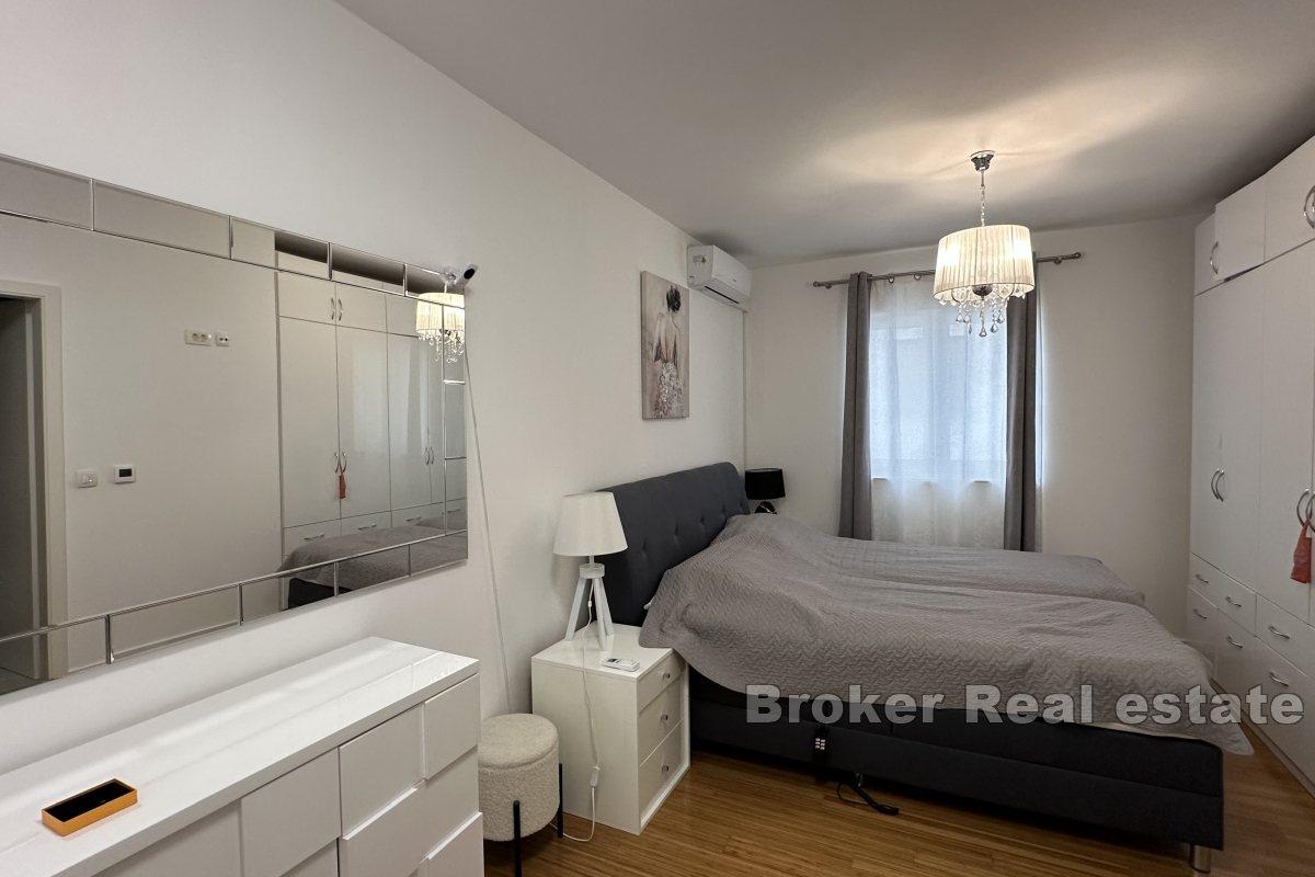 Stor 3-roms leilighet med parkeringsplass