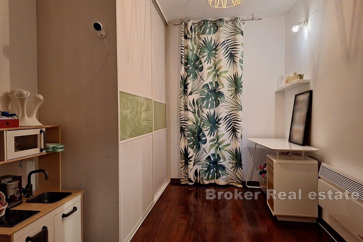 Fullt möblerad lägenhet med 2 sovrum