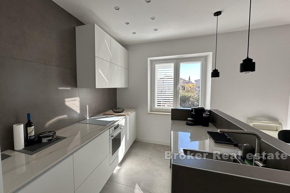 Split, Center - Veľký 2-spálňový apartmán v blízkosti Diokleciánovho paláca