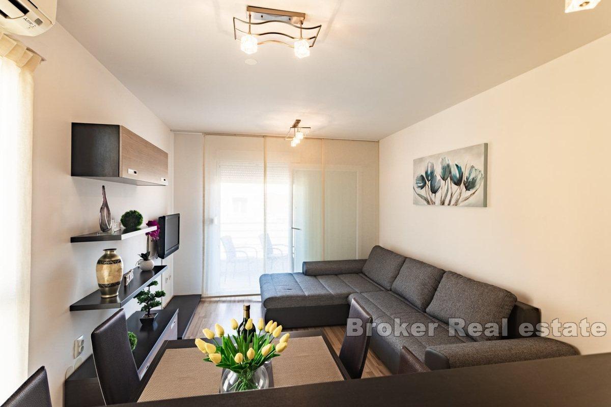 001-2045-54-split-znjan-two-bedroom-apartment-for-rent