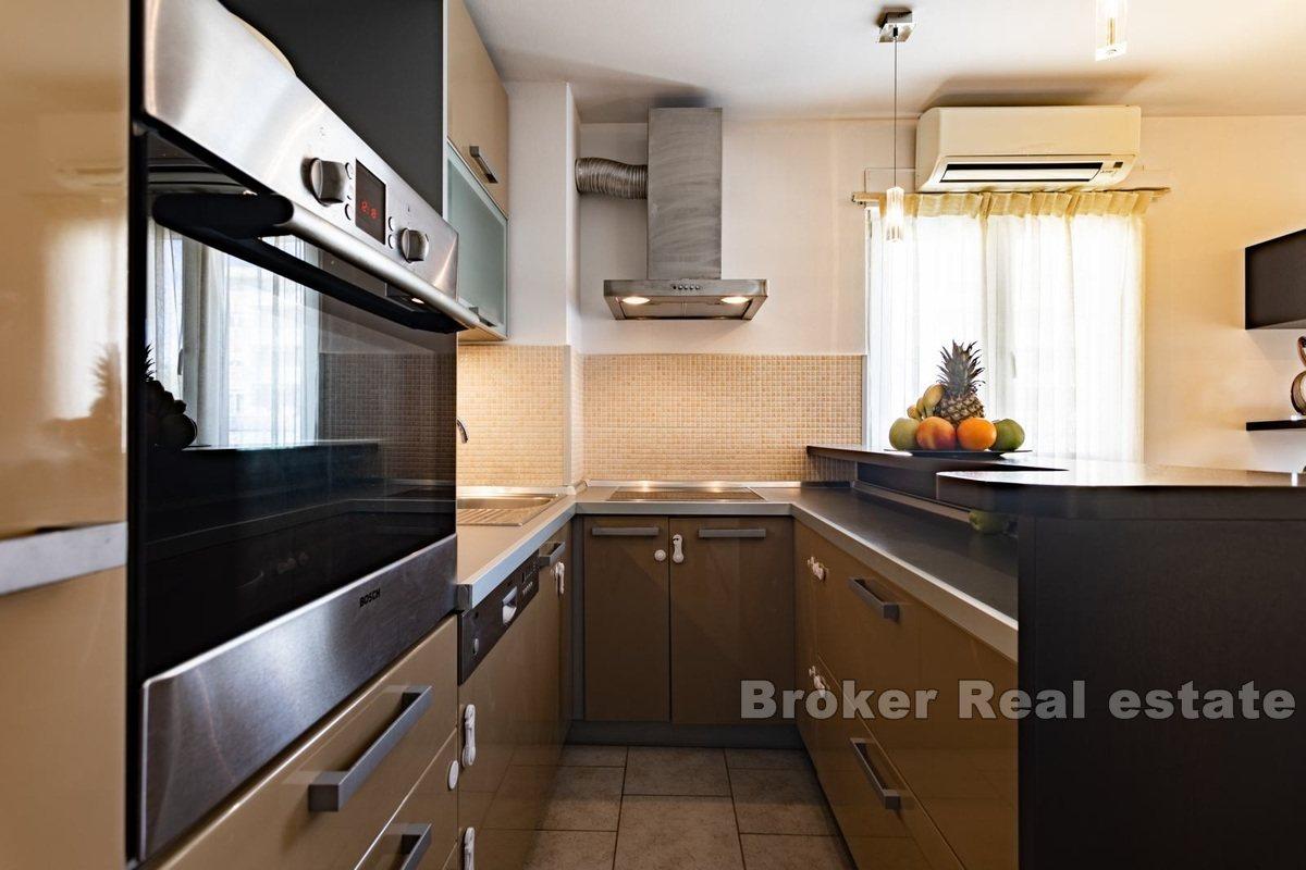 Comfortable two-bedroom apartment in a great location