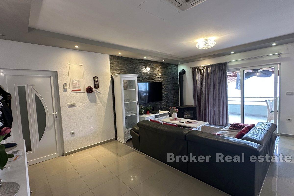 Furnished Apartments in the Second Row from the Sea