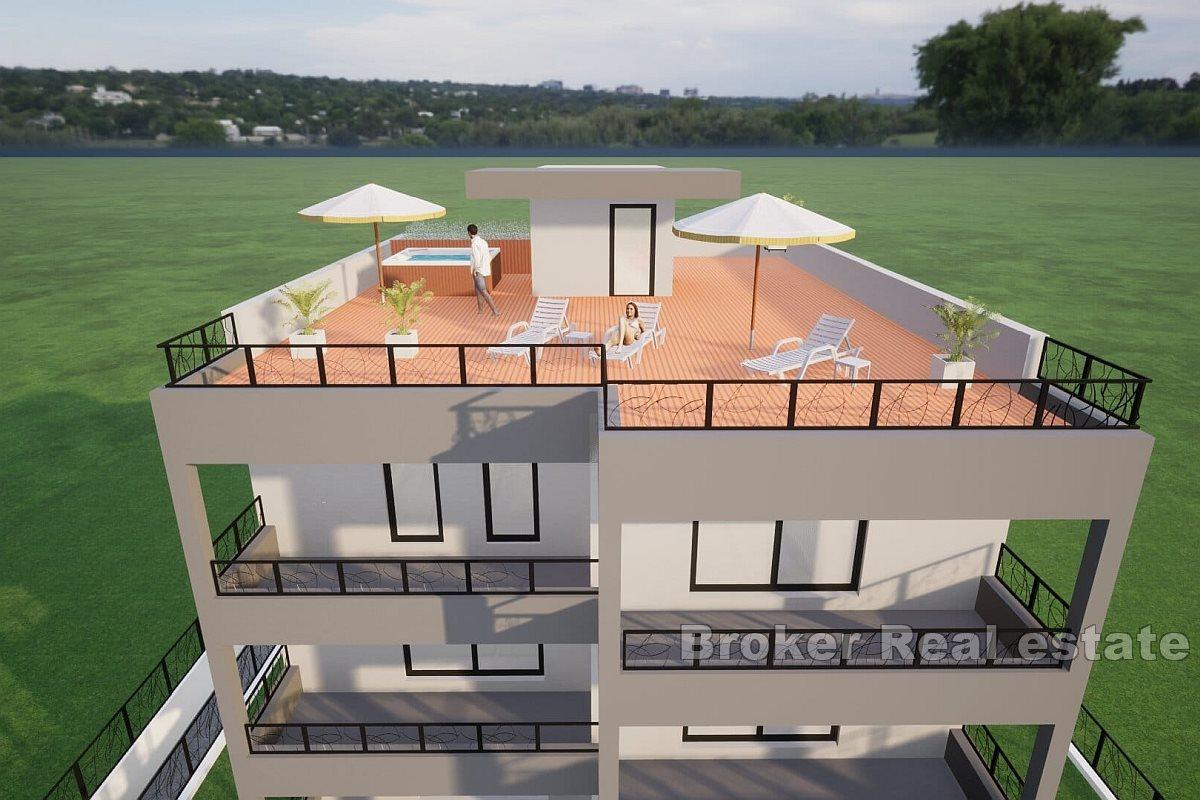 Modernes Apartment mit drei Schlafzimmern, Meerblick und Dachterrasse