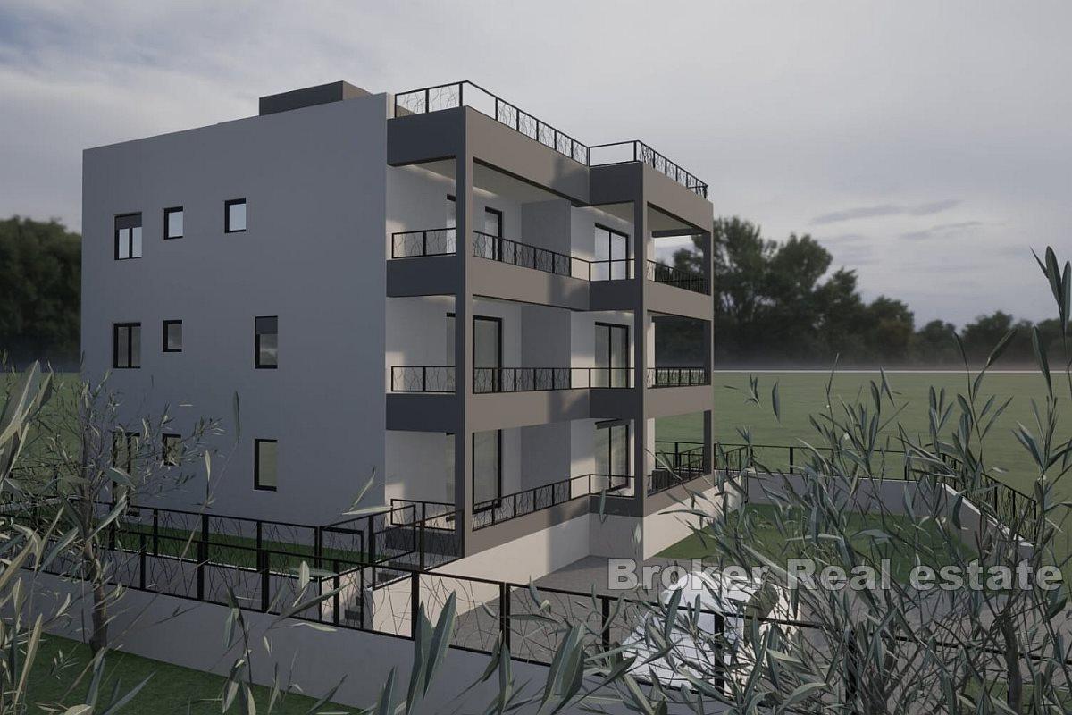 Třípokojový moderní apartmán s výhledem na moře a střešní terasou