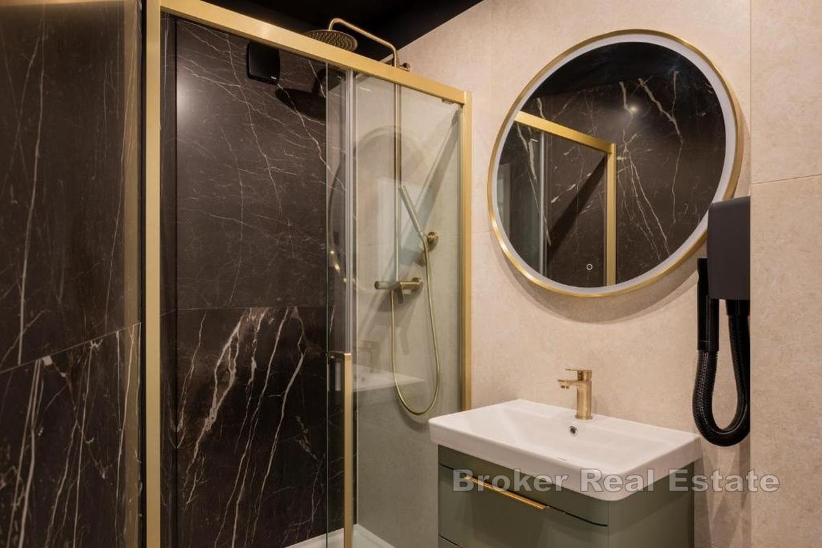 Modern eingerichtete Zweifamilienhäuser im Stadtzentrum