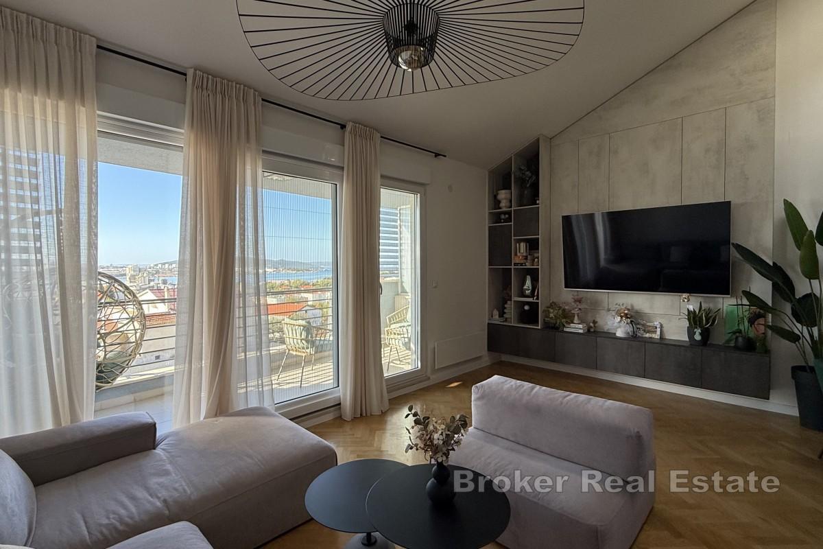 Modern lägenhet med havsutsikt