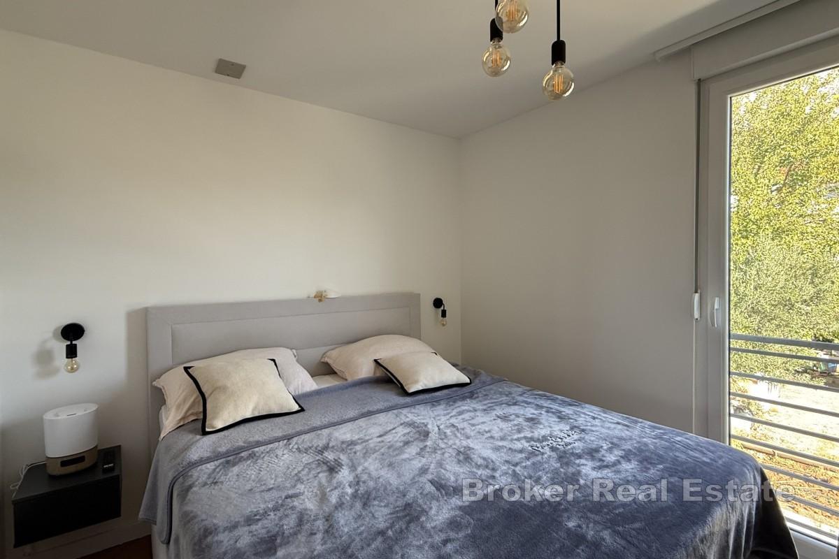 Modern lägenhet med havsutsikt