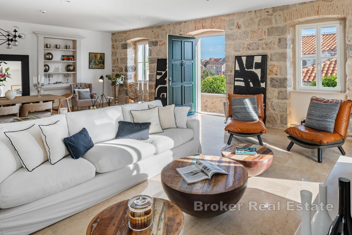 Mimoriadna luxusná vila blízko mesta