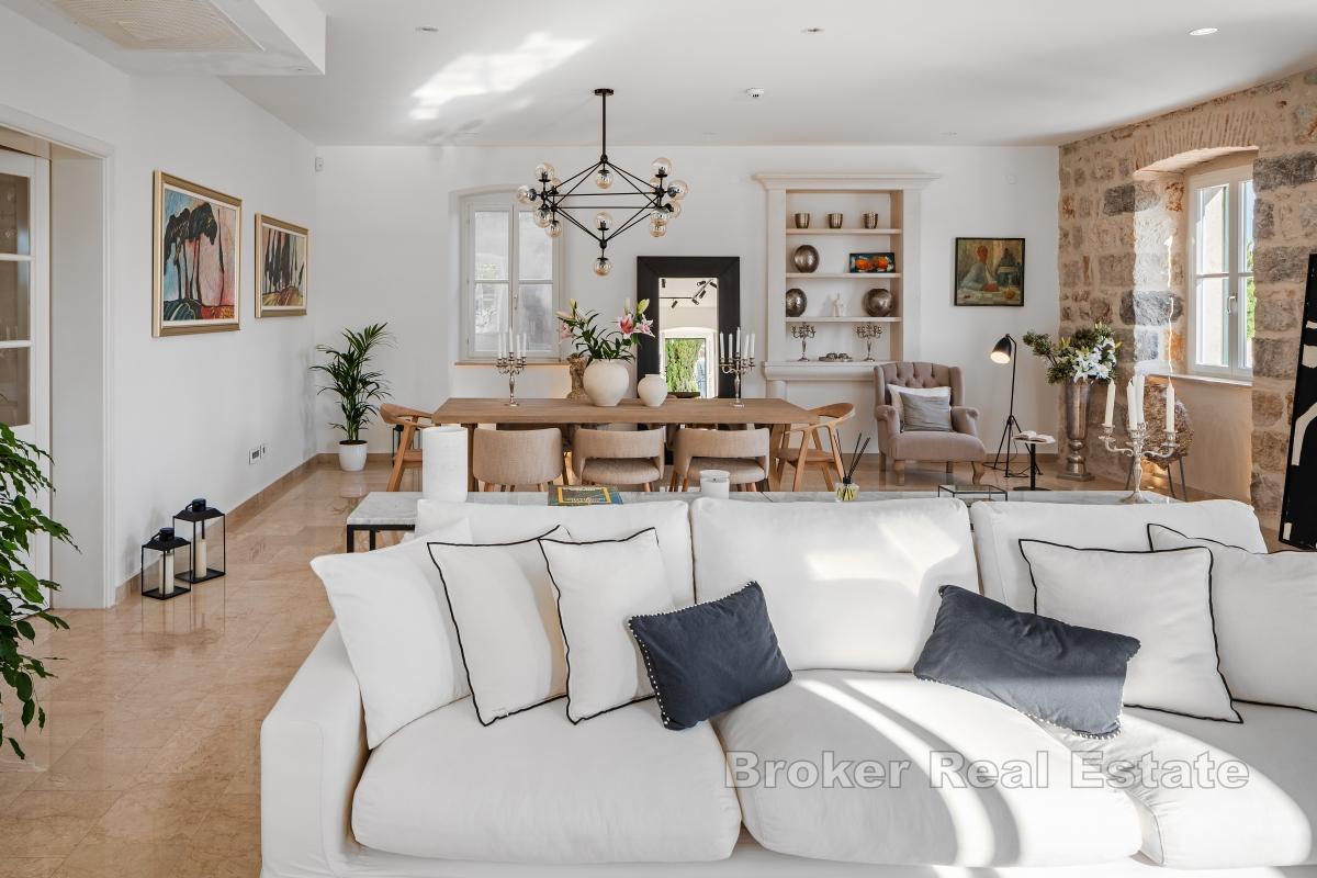 Straordinaria villa di lusso vicino alla città