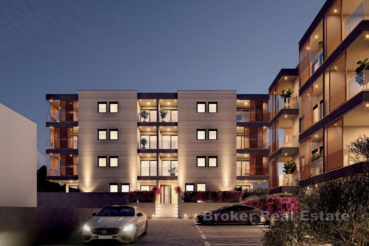 Piękny apartament z jedną sypialnią przy głównej drodze