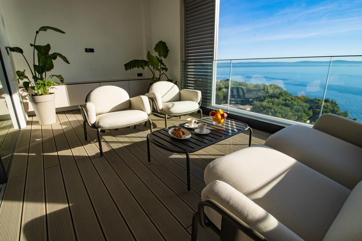 Unikátní dvoupokojový apartmán s výhledem na moře