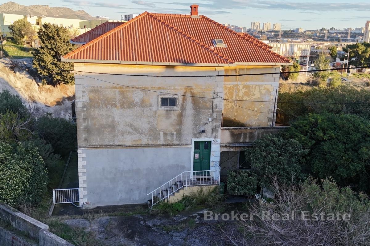 Wyjątkowy dom z działką budowlaną