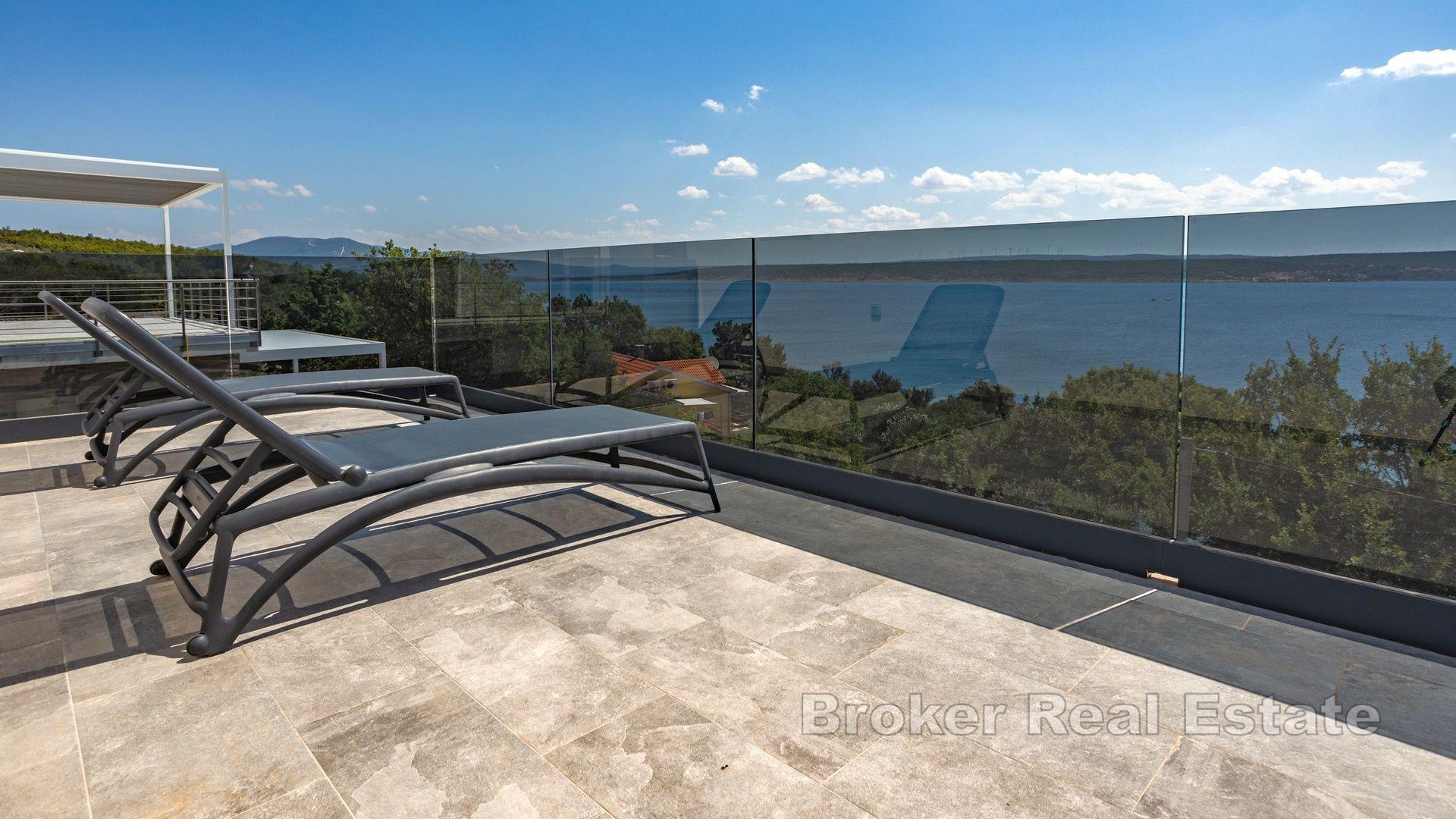 Eine wunderschöne Villa direkt am Meer