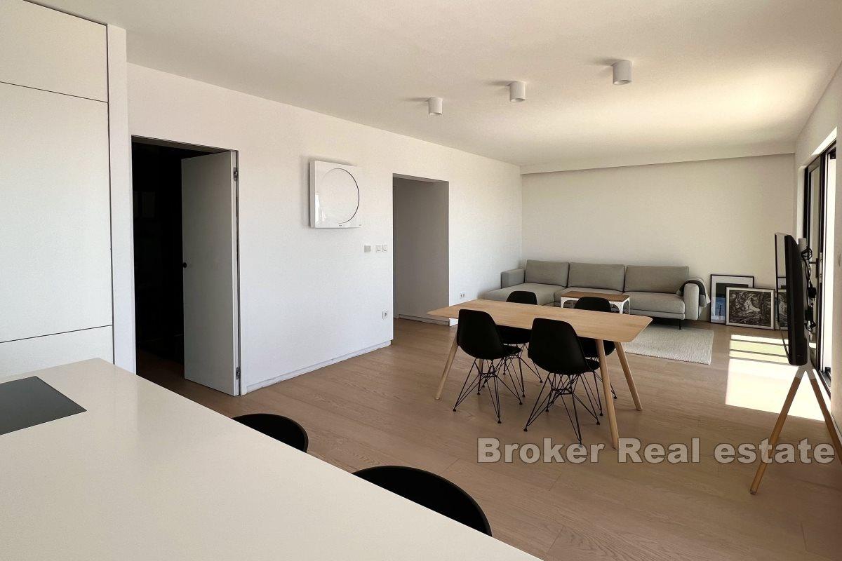 Modern lägenhet med vacker utsikt