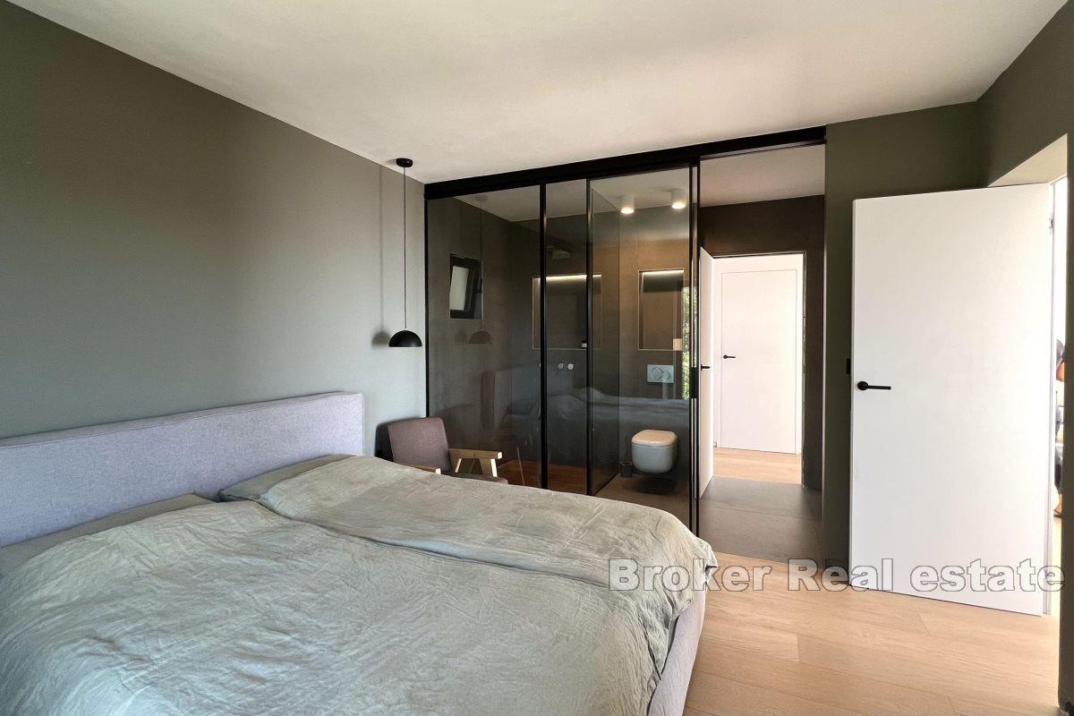 Modern lägenhet med vacker utsikt