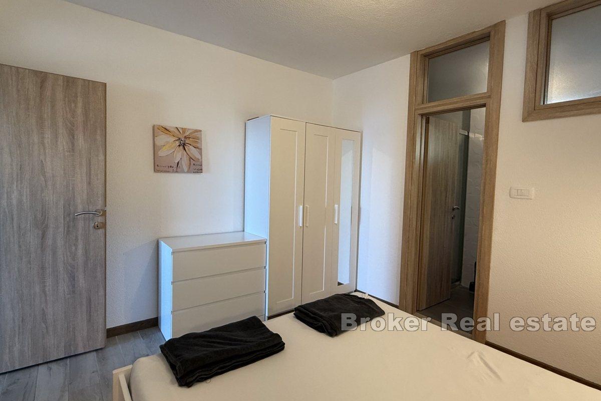 Sjarmerende leilighet med havutsikt