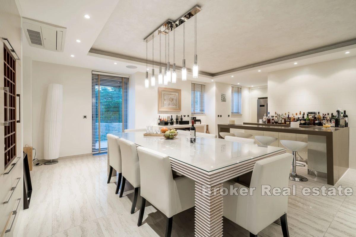 Luksusvilla i umiddelbar nærhet av gamlebyen