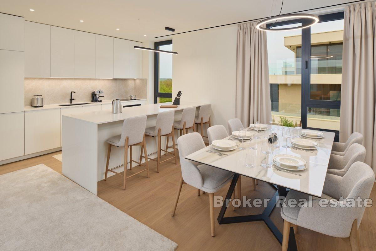 Moderne villa i et prestisjefylt feriested