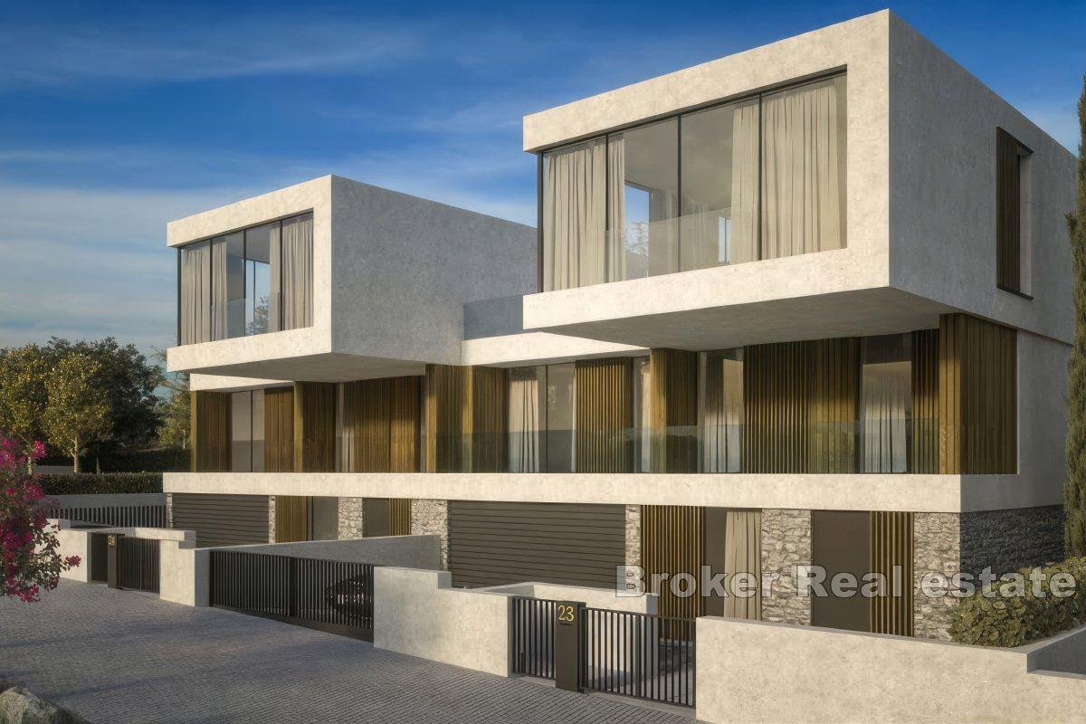 Nowoczesna willa w zabudowie bliźniaczej na terenie ośrodka