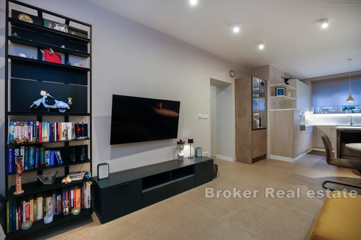 Beautiful designer apartment near the city center