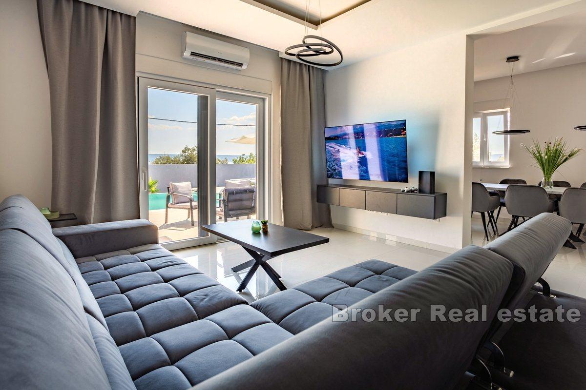 Einzigartige Villa direkt am Meer