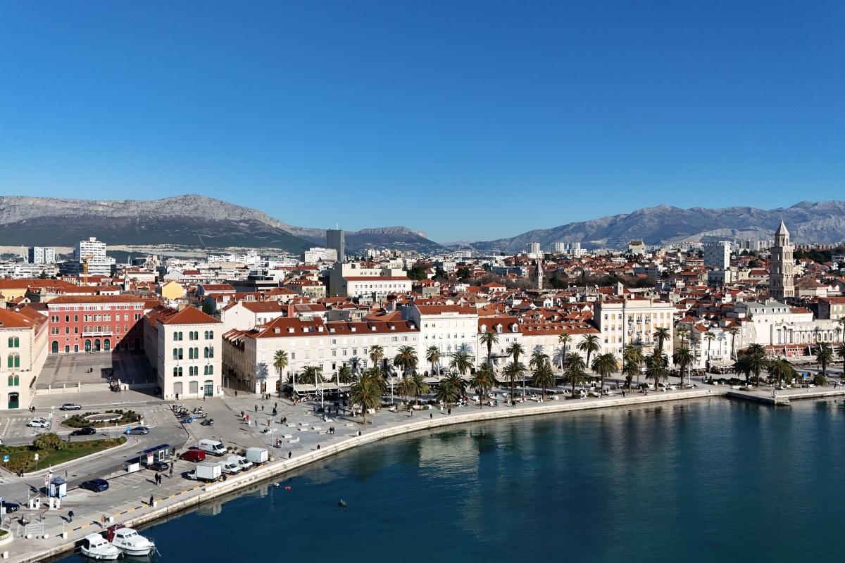 001-2046-65-Split-center-Commercial-space-in-the-city-center-for-rent