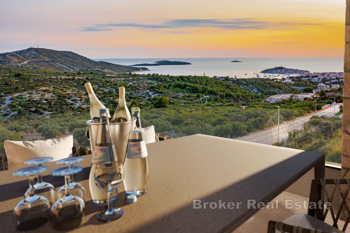 Výjimečný penthouse s výhledem na moře v nové budově