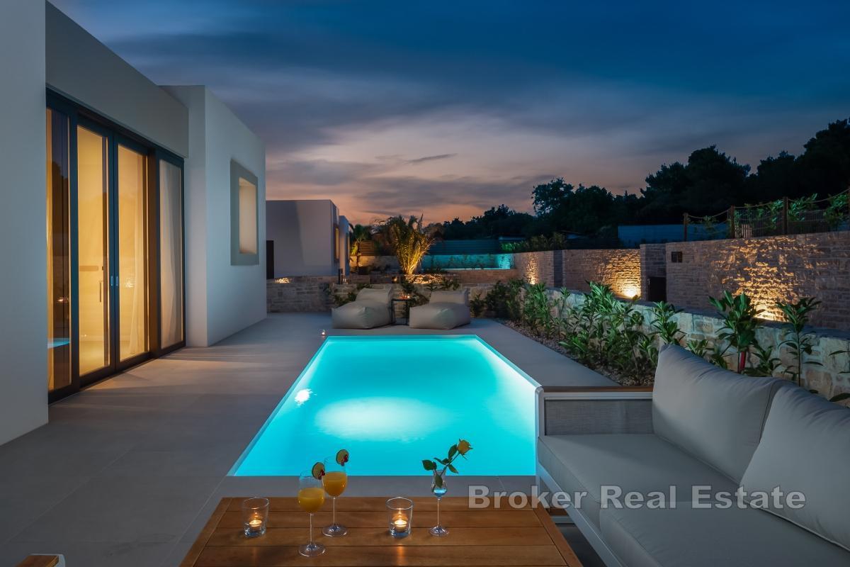 Unik villa rett ved sjøen