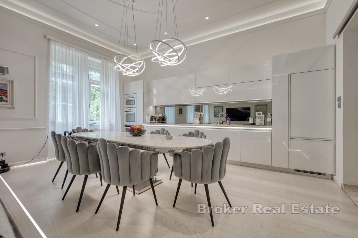 Appartement à la décoration moderne dans un emplacement unique