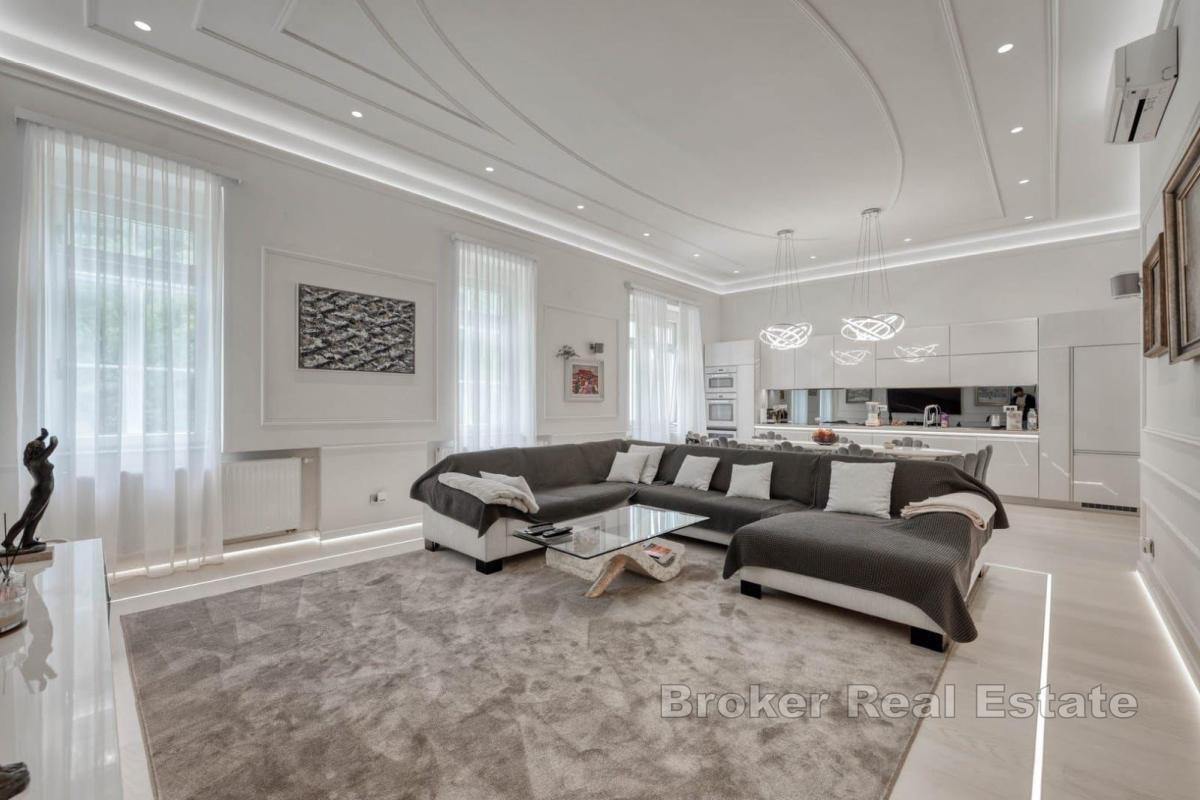 Appartement à la décoration moderne dans un emplacement unique