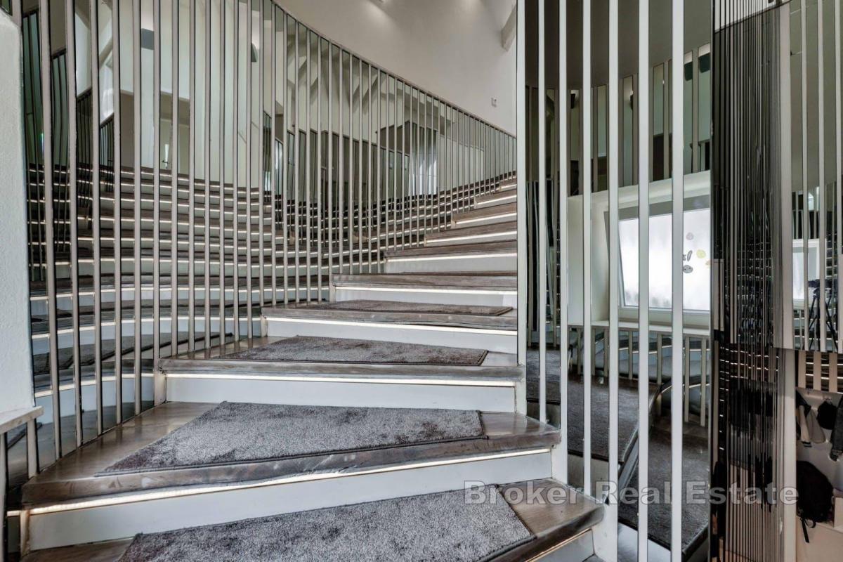 Appartement à la décoration moderne dans un emplacement unique