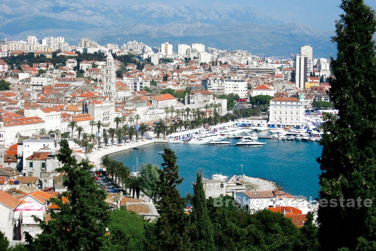 Semi-Detached House in the Center of Split