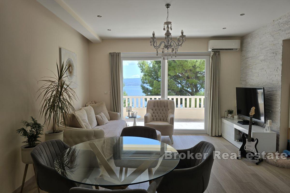 Moderní vila v první řadě k moři