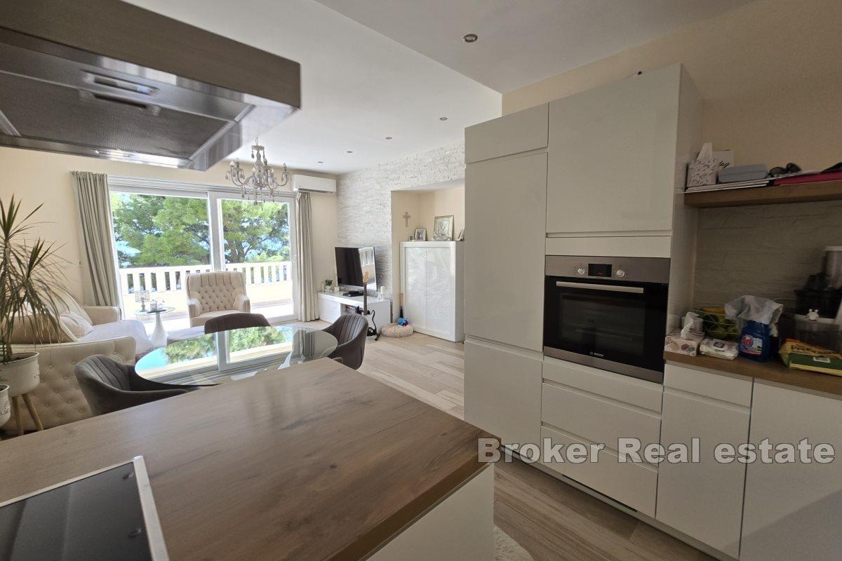 Moderní vila v první řadě k moři