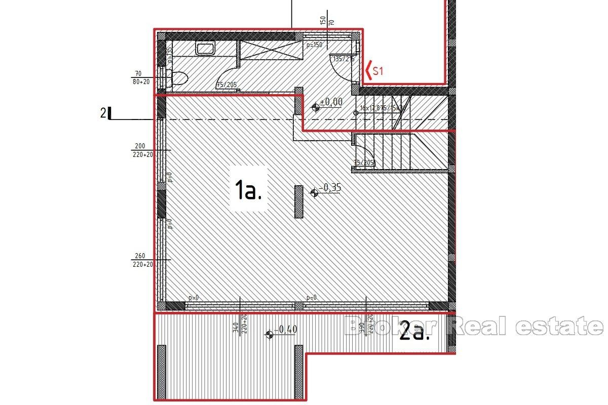 Nowoczesne mieszkanie z podwórkiem