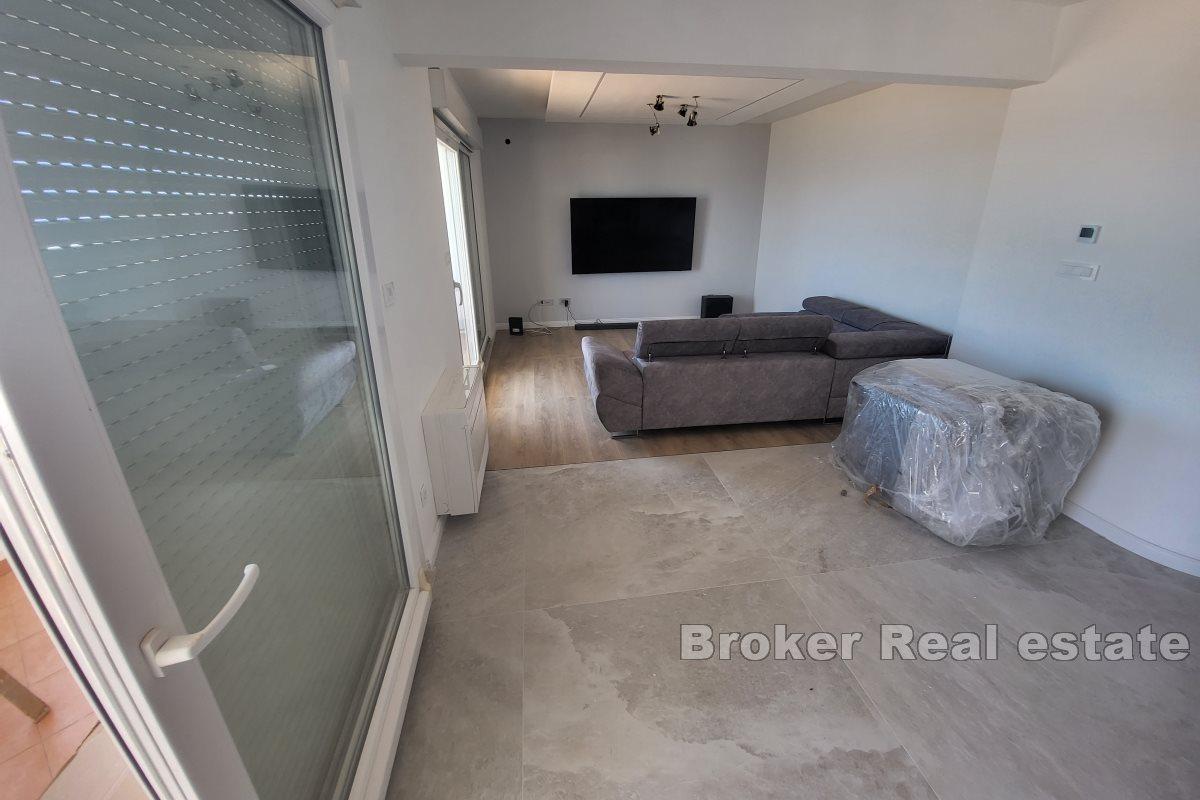 Incantevole appartamento con vista mare e isola