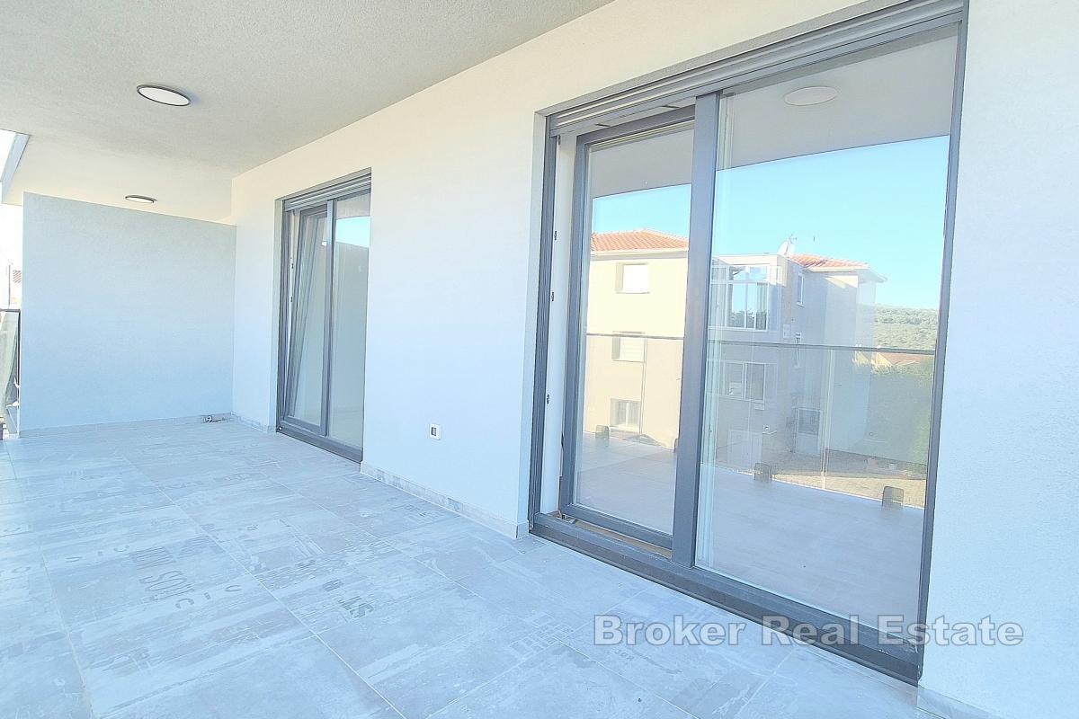 Penthouse moderne avec terrasse sur le toit