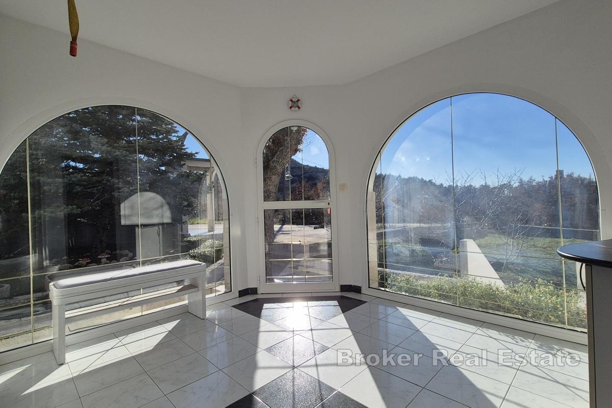 Casa con vista in posizione tranquilla