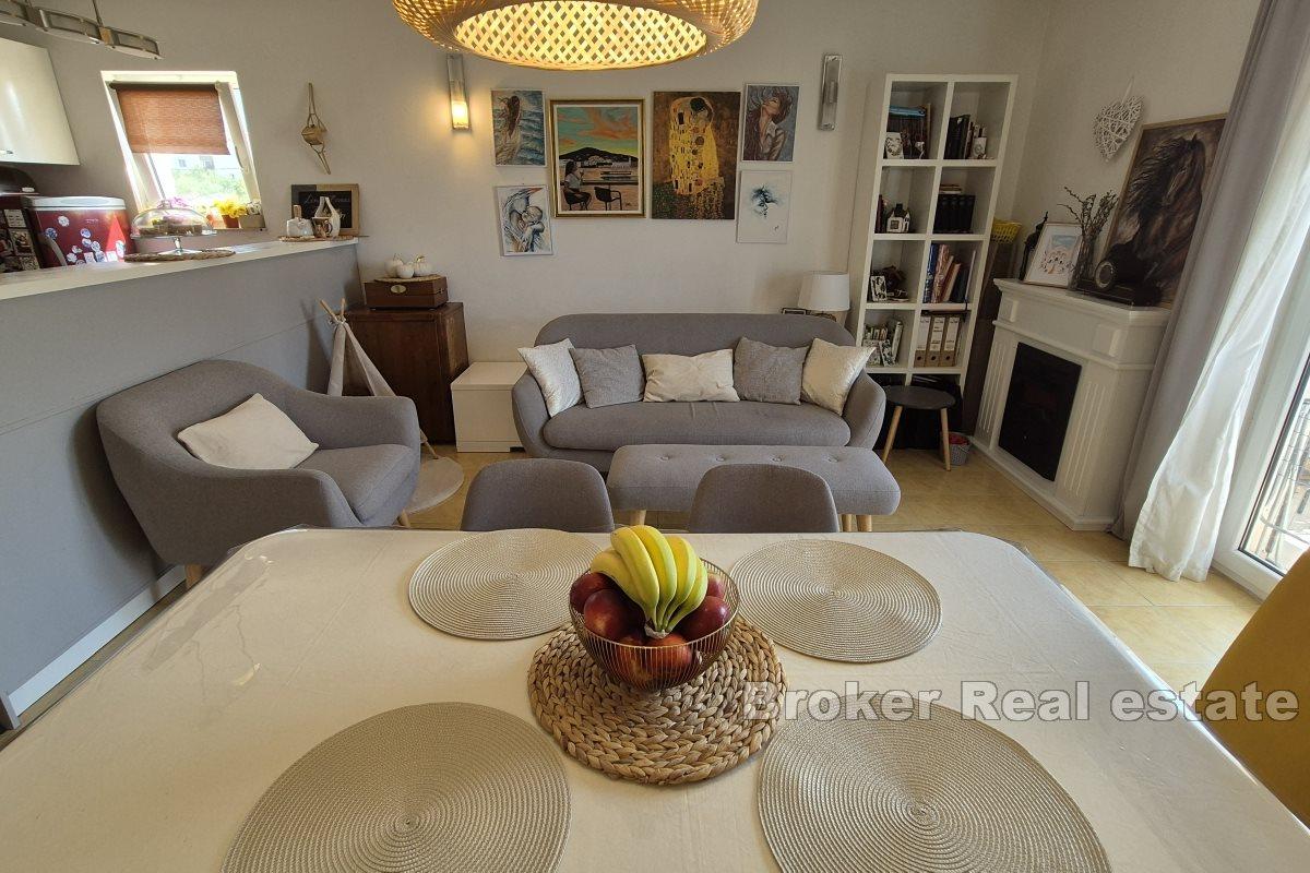 Przestronne mieszkanie z parkingiem i podwórkiem