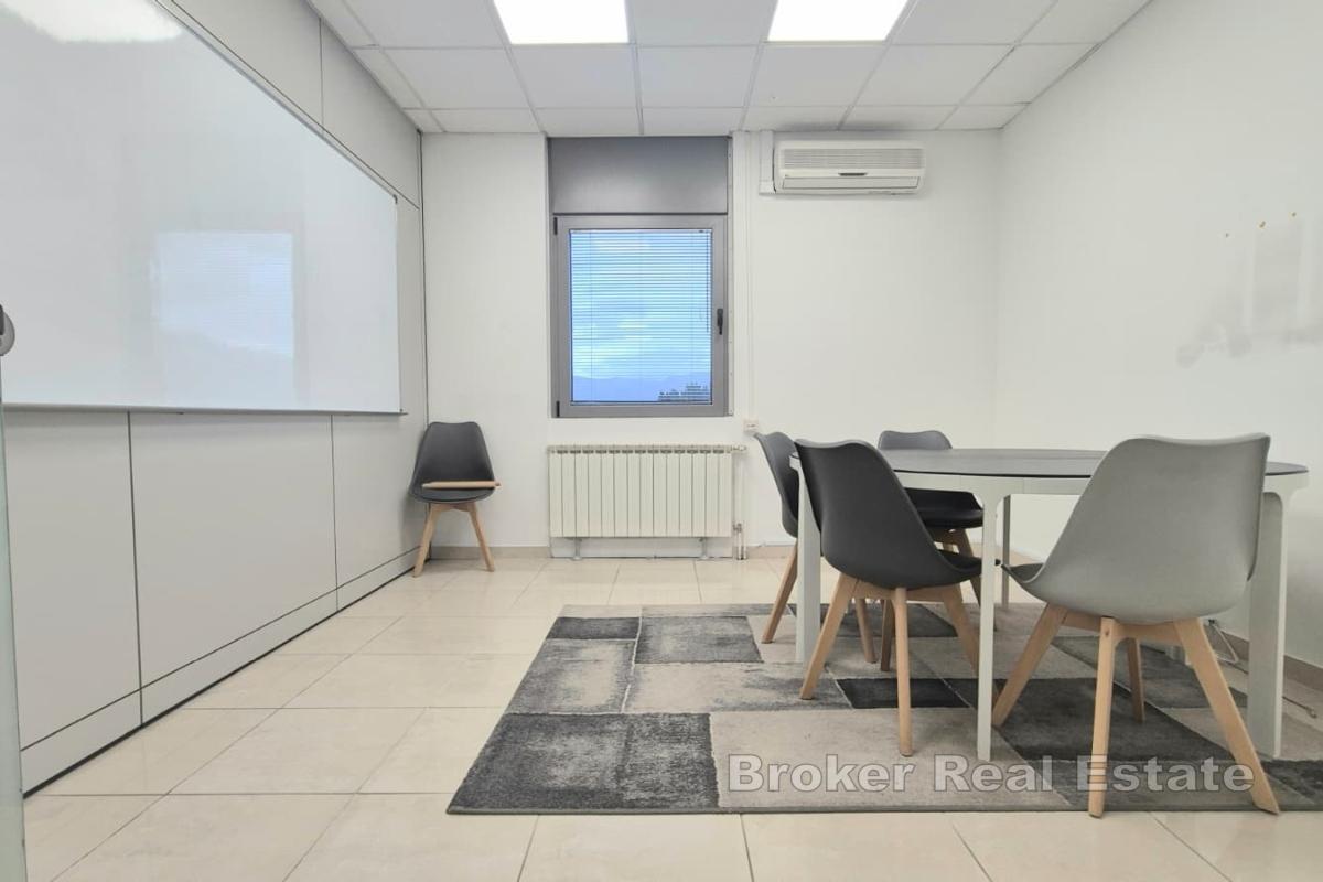 Spazio ufficio di 365 m² in una posizione comoda al traffico