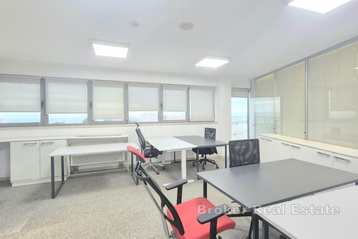 Spazio ufficio di 365 m² in una posizione comoda al traffico