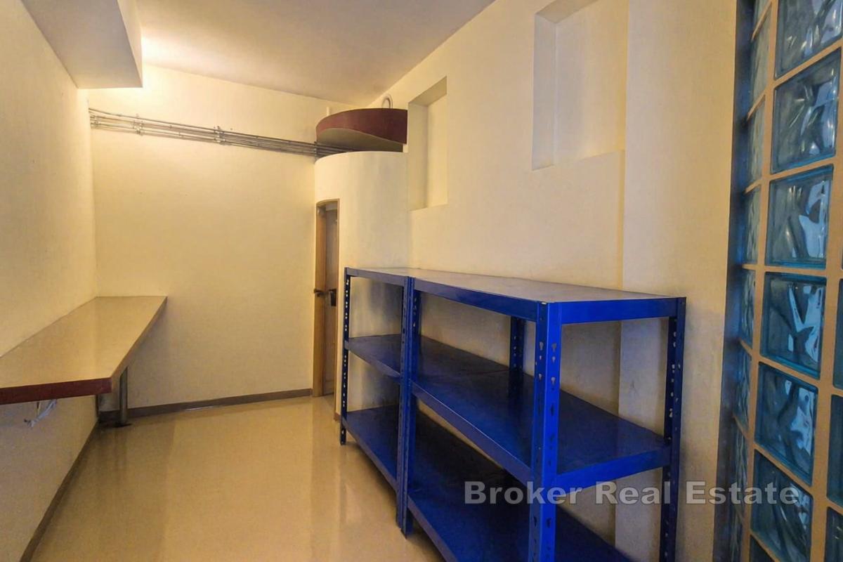 Poslovni prostor u prizemlju s fleksibilnim rasporedom