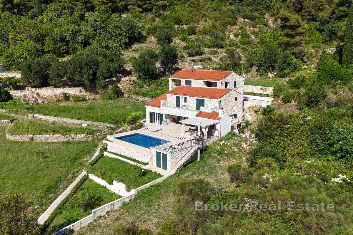 Villa avec vue imprenable sur la mer et prestations haut de gamme