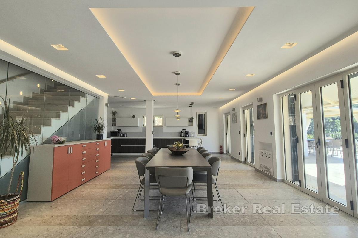 Villa avec vue imprenable sur la mer et prestations haut de gamme