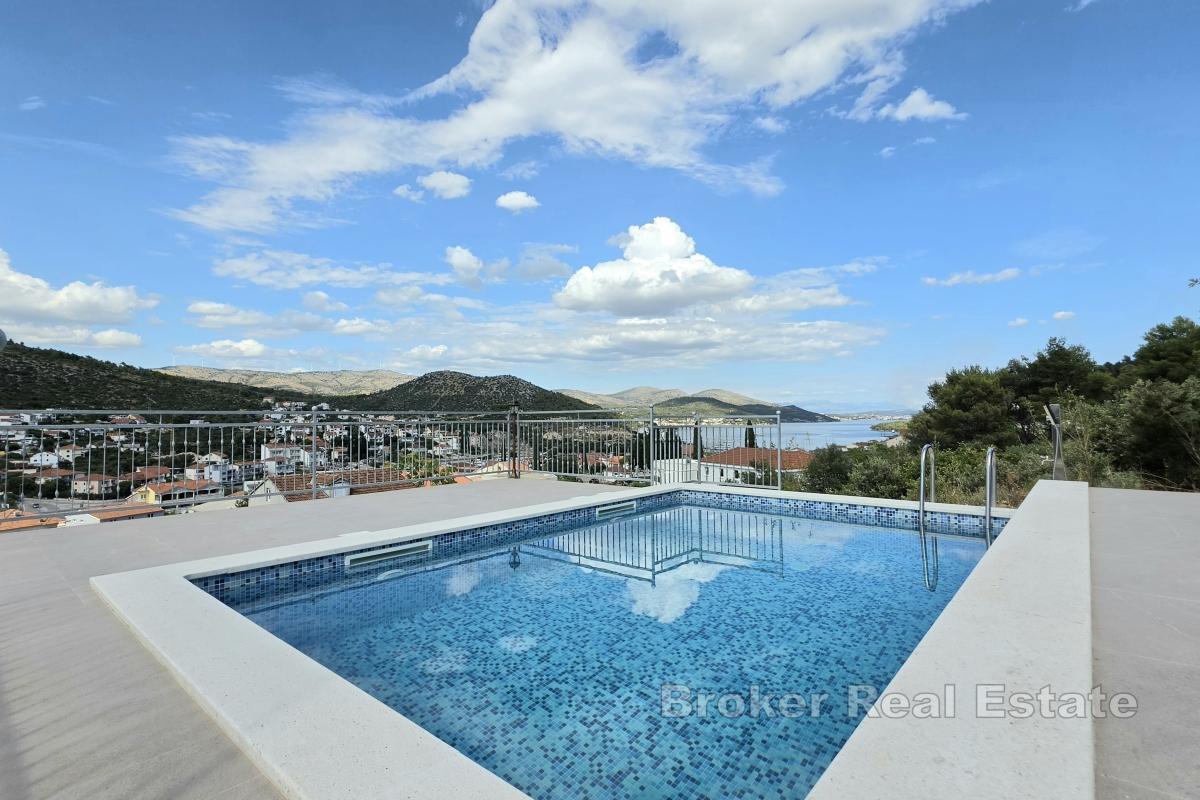 Haus mit Pool in ruhiger Lage